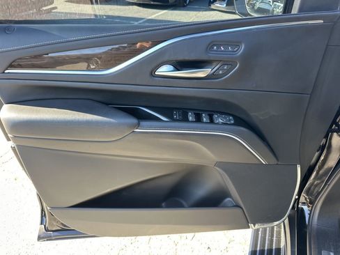 Used 2023 Cadillac Escalade ESV Sport Platinum image 30