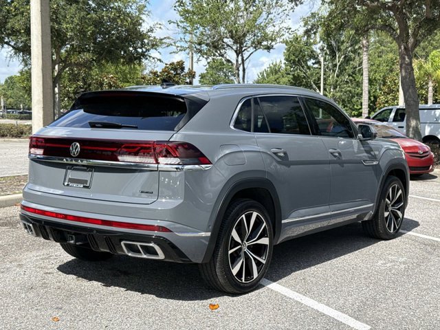 Used 2025 Volkswagen Atlas Cross Sport SEL Premium R-Line AWD/4WD image 3
