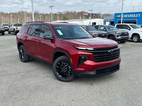 New 2026 Chevrolet Traverse LT w/ Midnight/Sport Edition FWD image 2