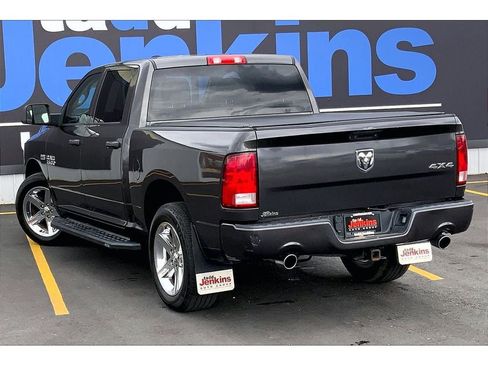 Used 2018 RAM 1500 Express w/ Express Value Package image 11
