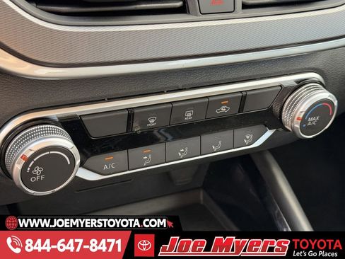 Used 2025 Nissan Altima 2.5 SR image 20