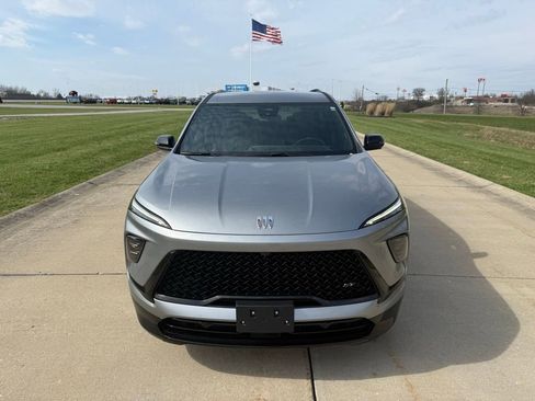 Used 2025 Buick Enclave Sport Touring image 12