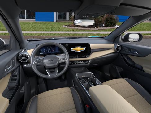 New 2026 Chevrolet Equinox ACTIV w/ LPO, Floor Liner Package AWD/4WD image 15