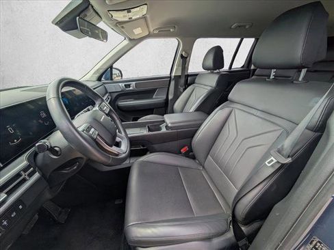 Used 2025 Hyundai Santa Fe SEL image 10