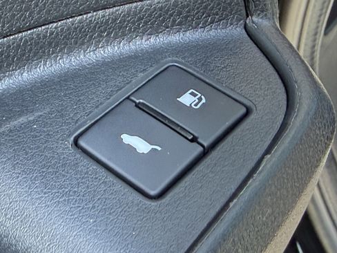 Used 2022 Honda Pilot TrailSport image 19