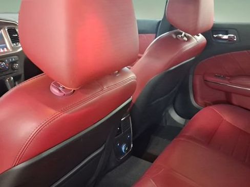 Used 2011 Dodge Charger R/T RWD image 27