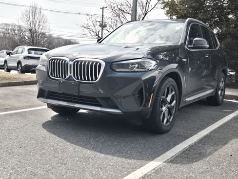 Used 2023 BMW X3 xDrive30i w/ Premium Package image 2