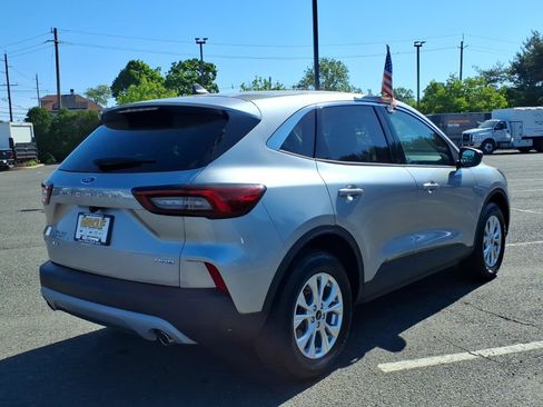 Certified 2023 Ford Escape Active AWD/4WD image 7