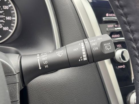 Used 2024 Nissan Murano Platinum w/ Cargo Package FWD image 16