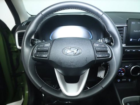 Used 2023 Hyundai Venue SEL FWD image 23