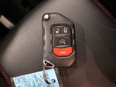 Used 2021 Jeep Wrangler Unlimited Rubicon AWD/4WD image 22