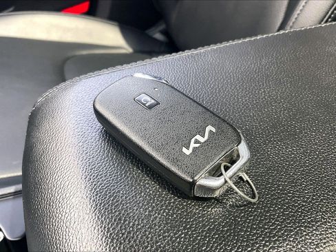 Used 2023 Kia Sportage SX FWD image 14