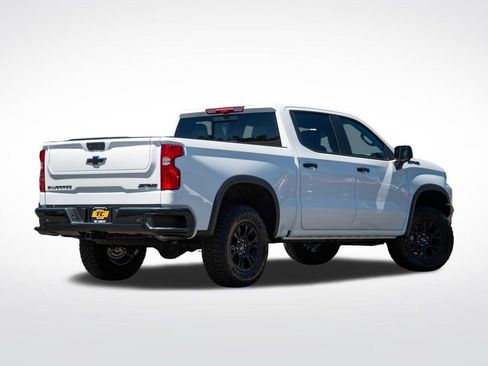 New 2026 Chevrolet Silverado 1500 ZR2 w/ Dark Appearance Package AWD/4WD image 8
