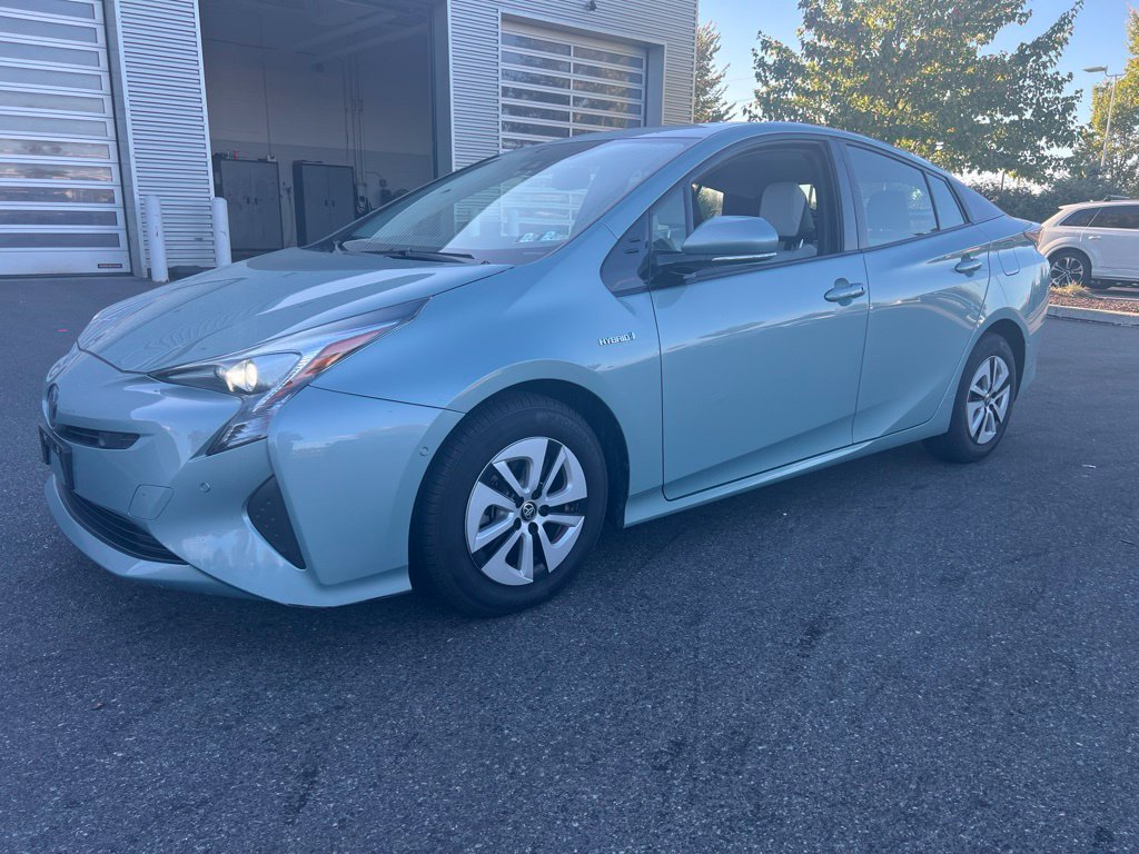 Used 2018 Toyota Prius Four w/ Advanced Technology Package FWD image 1