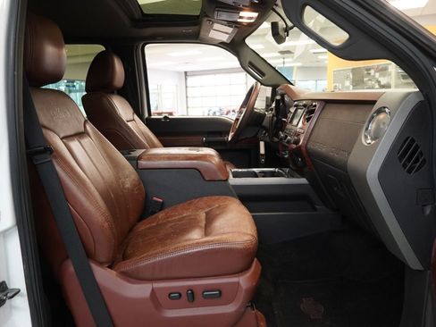 Used 2011 Ford F250 King Ranch w/ King Ranch w/Chrome Pkg AWD/4WD image 34