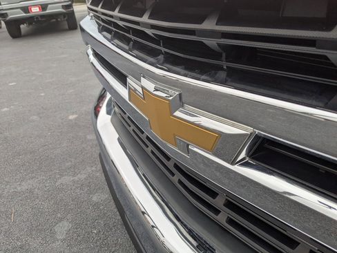 Used 2021 Chevrolet Silverado 1500 LT image 29