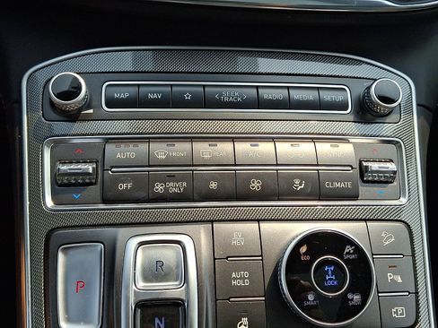 Certified 2023 Hyundai Santa Fe Limited AWD/4WD image 16