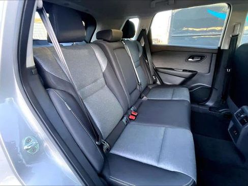 Certified 2023 Nissan Rogue SV image 20