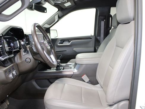 Used 2023 GMC Sierra 1500 SLT image 18