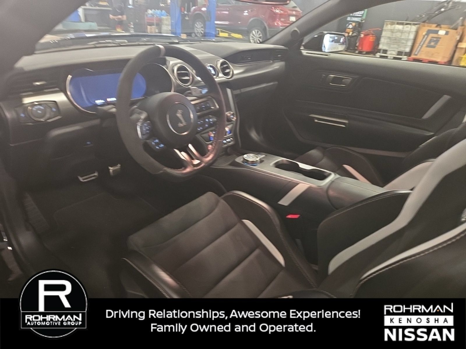 Used 2021 Ford Mustang Shelby GT500 w/ Technology Package RWD image 9