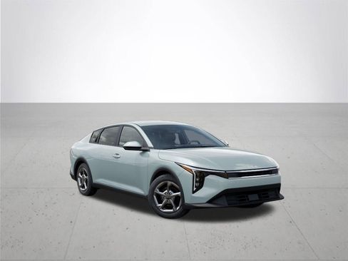 New 2026 Kia K4 LXS image 8