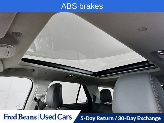 Used 2026 Ford Explorer Active AWD/4WD image 29
