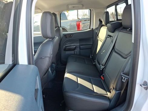 Certified 2024 Ford Maverick Lariat w/ Black Appearance Package image 10