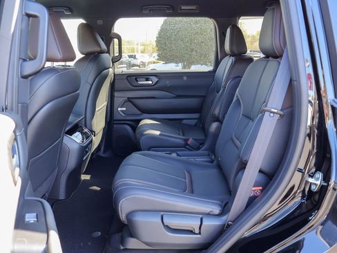 New 2026 Nissan Armada SL image 8