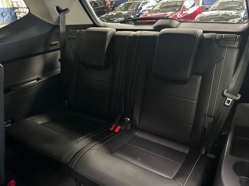 Certified 2023 Volkswagen Atlas SE w/ Panoramic Sunroof Package FWD image 19