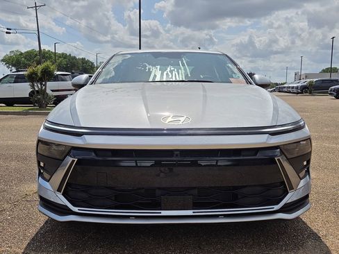 Used 2025 Hyundai Sonata SEL image 2