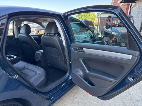 Used 2019 Volkswagen Passat 2.0T Wolfsburg image 44