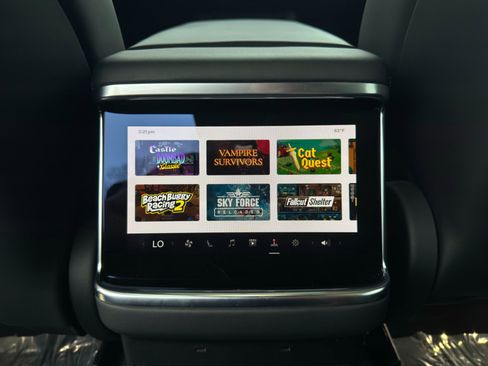 Used 2023 Tesla Model X Plaid image 54