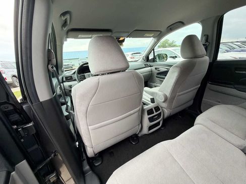 Used 2021 Honda Pilot EX image 15
