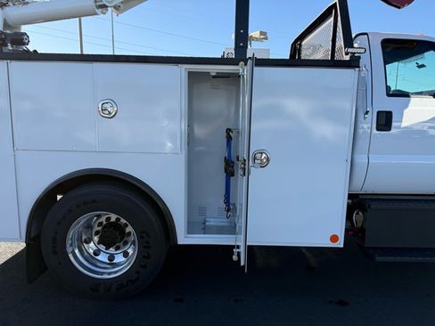 New 2026 Ford F650 2WD Regular Cab Super Duty image 9