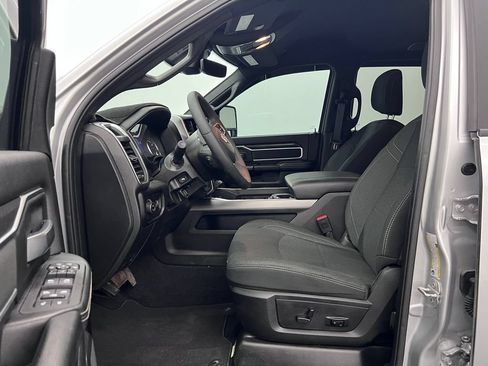 Used 2026 RAM 2500 Big Horn AWD/4WD image 5