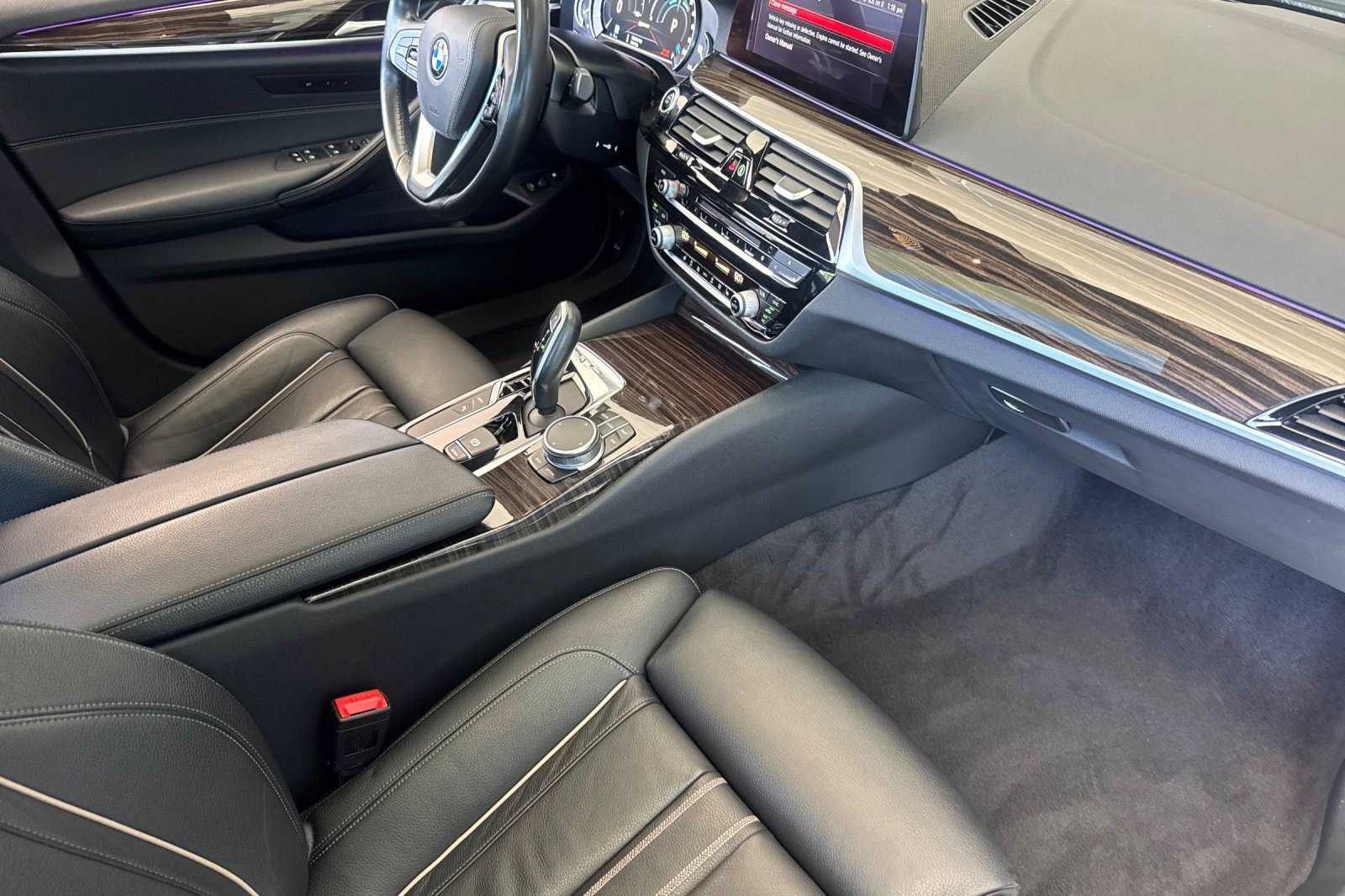 Used 2019 BMW 530e w/ Convenience Package RWD image 33