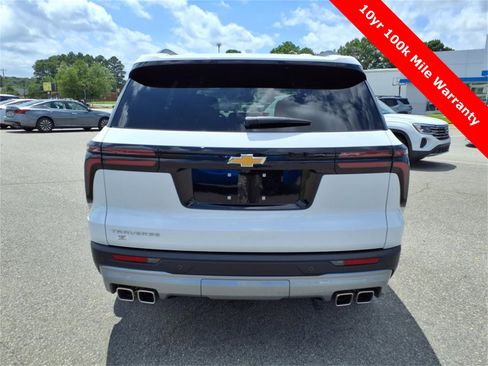 New 2025 Chevrolet Traverse LT w/ Driver Confidence Package image 4