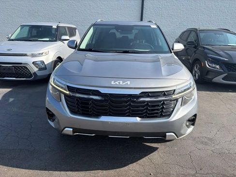 Used 2024 Kia Seltos S AWD/4WD image 2