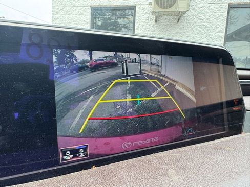 Used 2020 Lexus ES 350 w/ Premium Package image 14