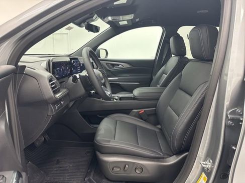 New 2026 Chevrolet Traverse LT w/ Driver Confidence Package image 22