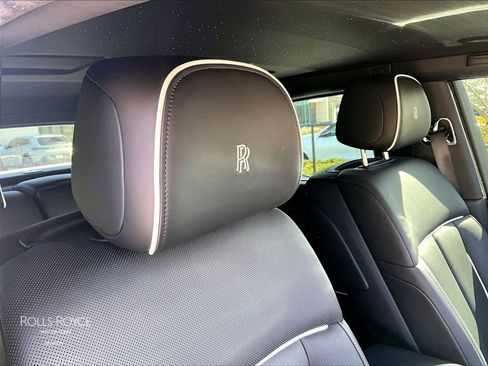 Used 2020 Rolls-Royce Phantom image 34