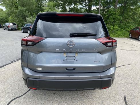 Used 2024 Nissan Rogue S AWD/4WD image 6