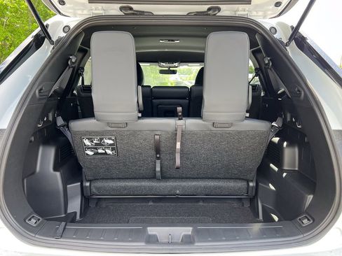 New 2026 Mitsubishi Outlander LE AWD/4WD image 9