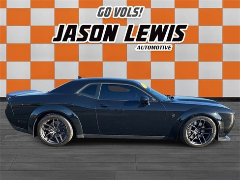 Used 2019 Dodge Challenger SRT Hellcat Redeye image 2