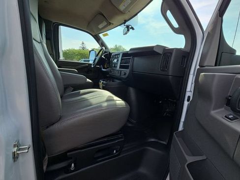 New 2026 GMC Savana 3500 w/ Power Convenience Package RWD image 24