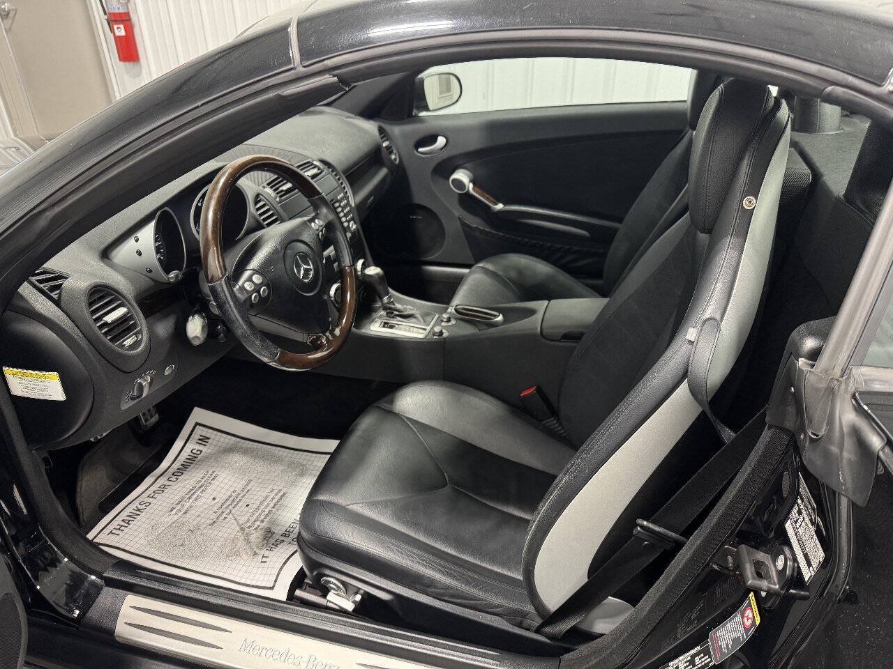 Used 2005 Mercedes-Benz SLK 350 image 5