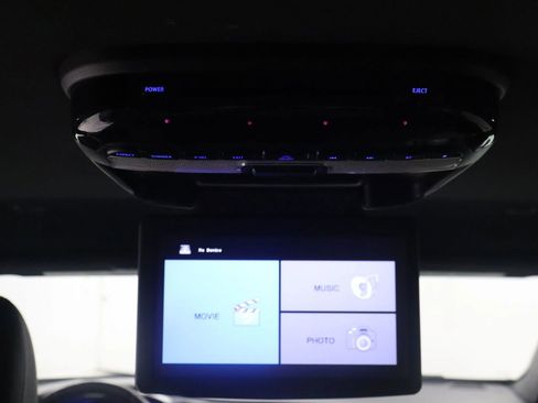 Used 2018 Chrysler Pacifica Touring-L w/ Premium Audio Group image 19