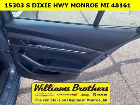 Used 2024 MAZDA MAZDA3 s image 28