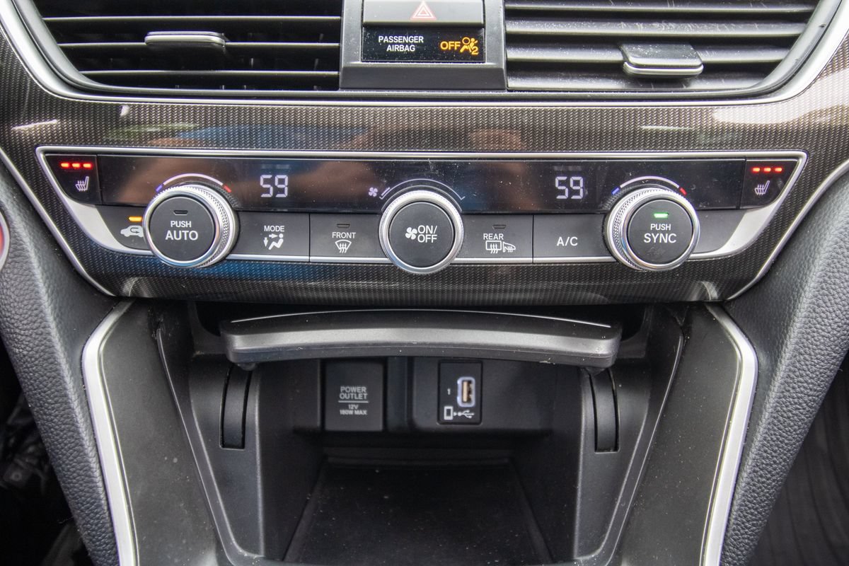 Used 2018 Honda Accord Sport image 28