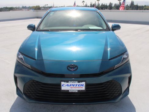 Used 2026 Toyota Camry LE FWD image 7